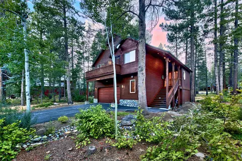 13355 Skiview Loop, Truckee, CA 96161 photo 2