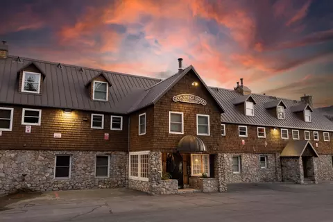 21501 Donner Pass Rd # 17, Soda Springs, CA 95728