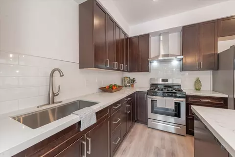 9807 Ellington Dr, Truckee, CA 96161