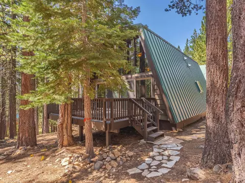 13125 Falcon Point Pl, Truckee, CA 96161