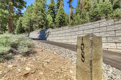1060 Sandy Way, Olympic Valley, CA 96146