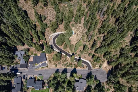 1060 Sandy Way, Olympic Valley, CA 96146 photo 4
