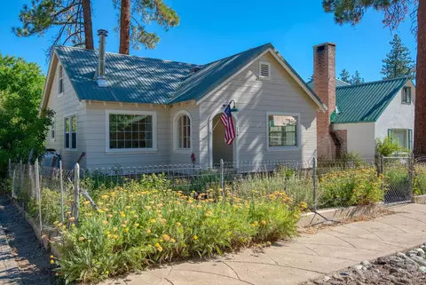 348 5th Ave, Portola, CA 96122