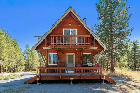 12095 Deerfield Dr, Truckee, CA 96161