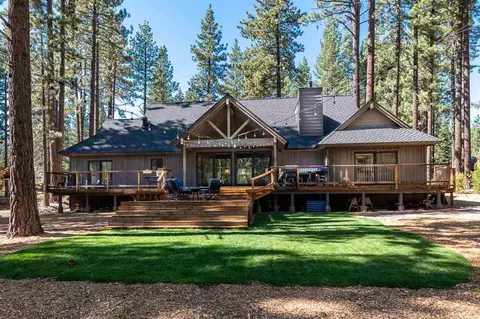11093 Comstock Dr, Truckee, CA 96161