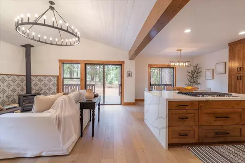 14192 Skiview Loop, Truckee, CA 96161 photo 5