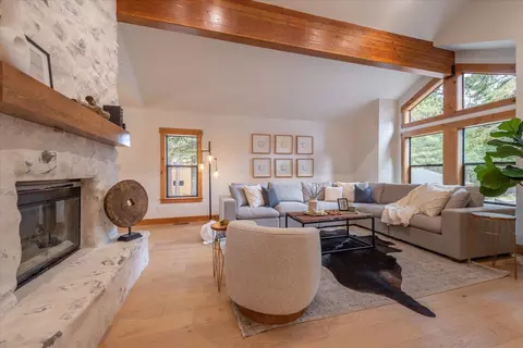14192 Skiview Loop, Truckee, CA 96161 photo 4