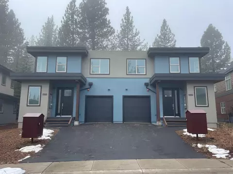 9542 Parker Ln, Truckee, CA 96161