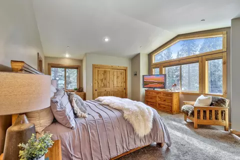 14152 Skiview Loop, Truckee, CA 96161 photo 13