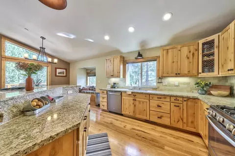 14152 Skiview Loop, Truckee, CA 96161 photo 11