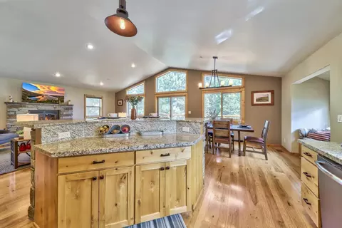 14152 Skiview Loop, Truckee, CA 96161 photo 12