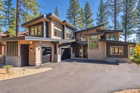 9281 Heartwood Dr, Truckee, CA 96161
