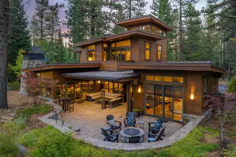 10267 Olana Dr, Truckee, CA 96161