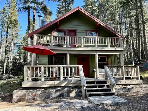 10109 Bunny Hill Rd, Soda Springs, CA 95728