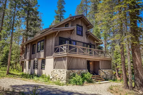 5730 Tiger Lily Ct, Truckee, CA 96161