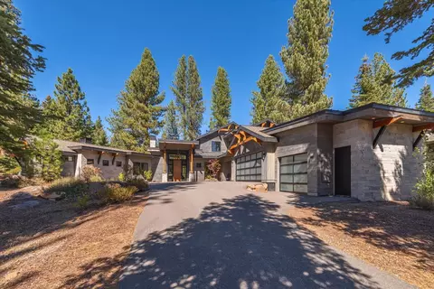 9030 Versant Ct, Truckee, CA 96161