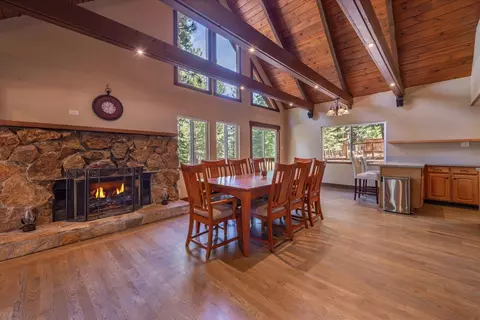 15062 Donnington Ln, Truckee, CA 96161