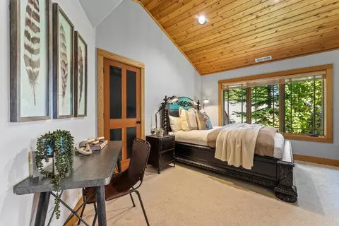 2104 Eagle Feather, Truckee, CA 96161 photo 19