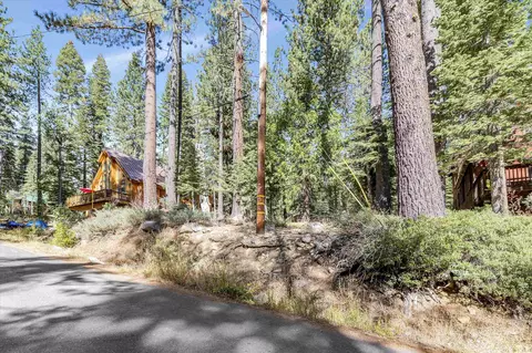 51179 Jeffery Pine Dr, Soda Springs, CA 95728