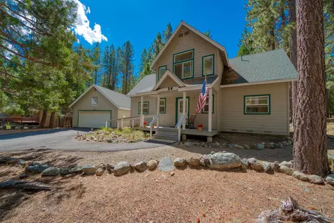 24 Korominu Trl, Graeagle, CA 96103