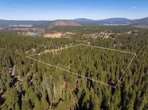10719 Regency Cir, Truckee, CA 96161