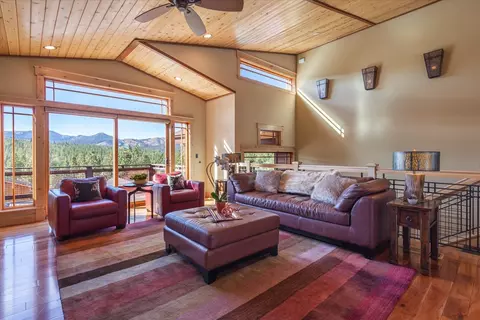 12530 Pinnacle Loop, Truckee, CA 96161 photo 4