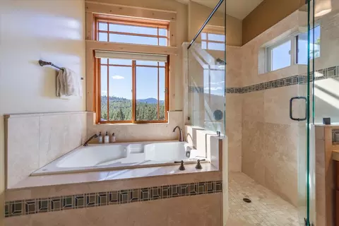 12530 Pinnacle Loop, Truckee, CA 96161 photo 16