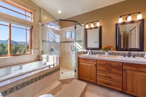 12530 Pinnacle Loop, Truckee, CA 96161 photo 15