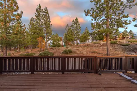 12530 Pinnacle Loop, Truckee, CA 96161 photo 9