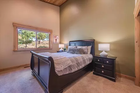 12530 Pinnacle Loop, Truckee, CA 96161 photo 17