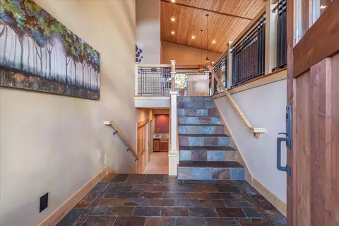 12530 Pinnacle Loop, Truckee, CA 96161 photo 21