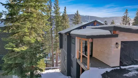 14459 Reed Ave, Truckee, CA 96161 photo 2