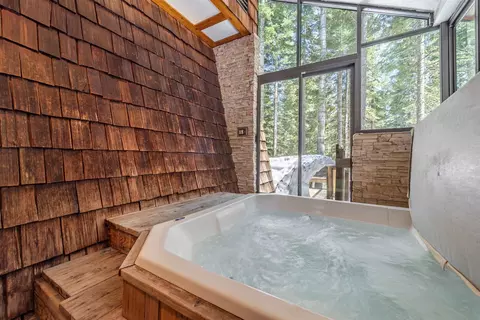 12709 Skiview Loop, Truckee, CA 96161 photo 4