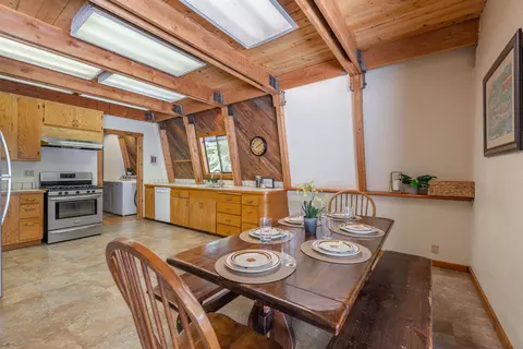 12709 Skiview Loop, Truckee, CA 96161 photo 9