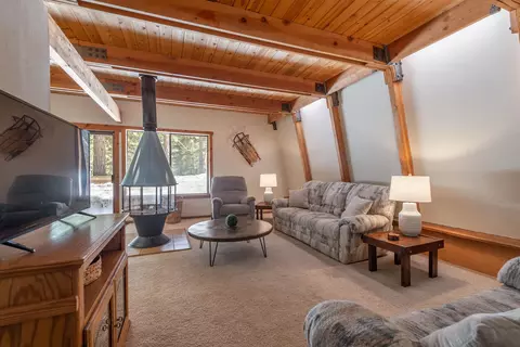 12709 Skiview Loop, Truckee, CA 96161 photo 6
