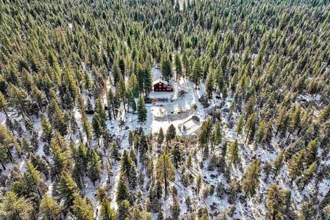 12231 Somerset Dr, Truckee, CA 96161
