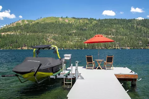 14246 S Shore Dr, Truckee, CA 96161