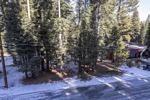 10648 Laurelwood Dr, Truckee, CA 96161