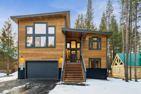 14564 Swiss Ln, Truckee, CA 96161