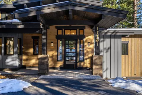 11161 Parkland Dr, Truckee, CA 96161
