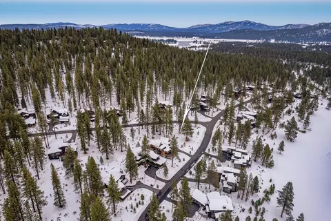 11420 Ghirard Rd, Truckee, CA 96161