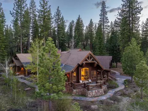 7160 Lahontan Dr, Truckee, CA 96161