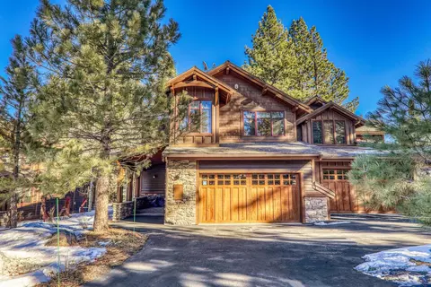 10141 Sagebrush Ct, Truckee, CA 96161