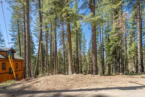 51228 Jeffery Pine Dr, Soda Springs, CA 95728