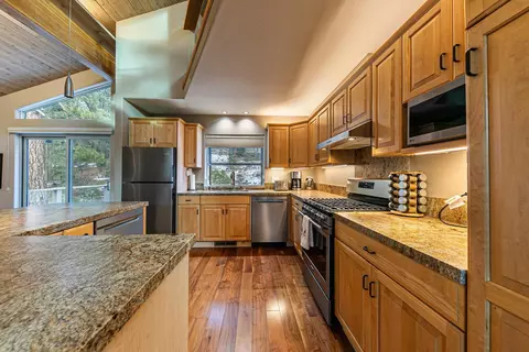 110 Basque, Truckee, CA 96161 photo 10