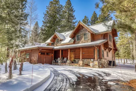 12296 Fairway Dr, Truckee, CA 96161