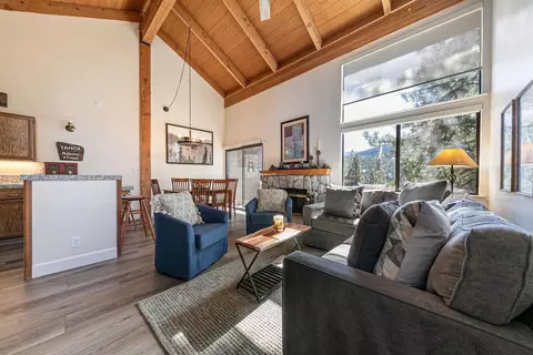 6092 Rocky Point Rd, Truckee, CA 96161