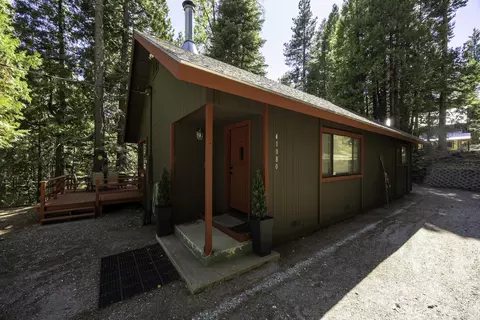 41080 Putt Rd, Emigrant Gap, CA 95715