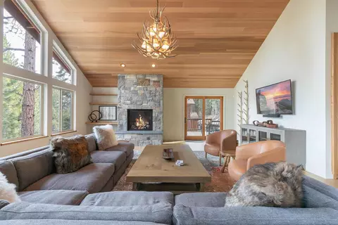 237 Basque # 3, Truckee, CA 96161 photo 2