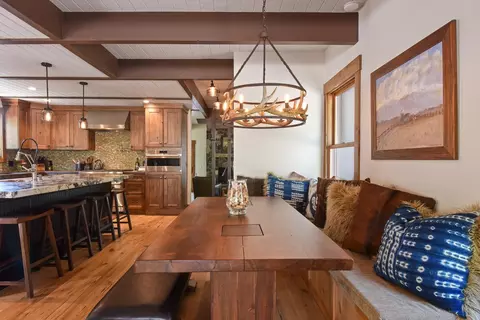 1325 Canterbury Dr, Kings Beach, CA 96143